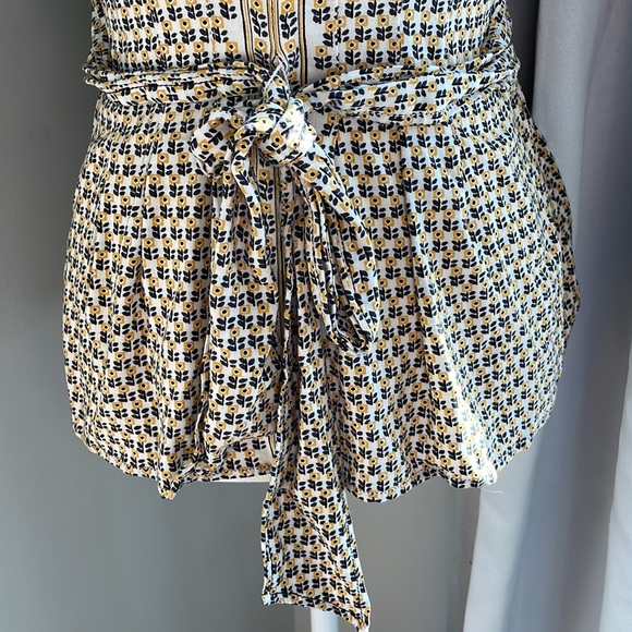 Max Studio blouse, size small - Picture 3 of 4